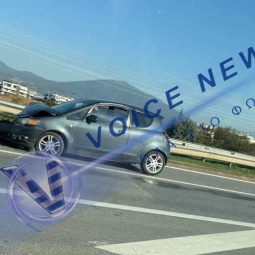 Ανατροπή αυτοκινήτου στην Θεσσαλονίκη – Προβλήματα στην κυκλοφορία (ΕΙΚΟΝΕΣ)