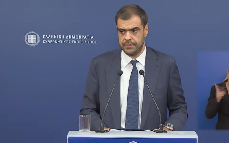 Μαρινάκης για επίδομα ανεργίας: «Έγινε κοπτοραπτική της δήλωσής μου»