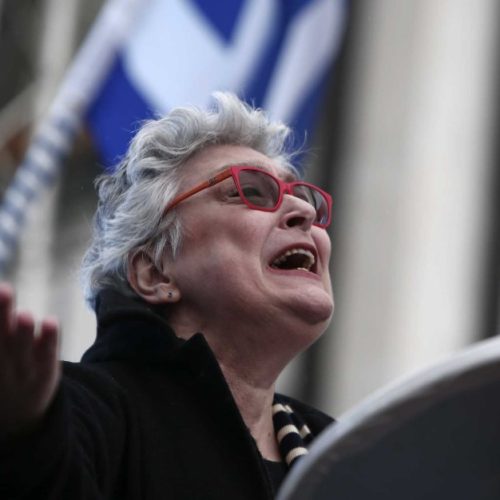 Αφροδίτη Μάνου για Μαζωνάκη: «Δεν τον ήξερα… το λαϊκό προσκύνημα είναι καρφί στο φέρετρο των ονείρων»