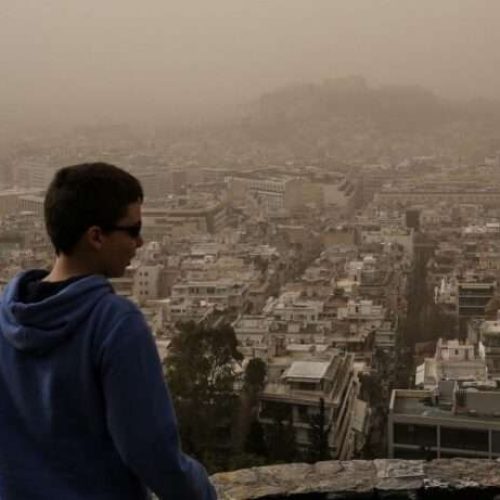 Άνοδος θερμοκρασίας ως 33°C και αφρικανική σκόνη έως το Σάββατο – Έρχεται νέο κύμα αστάθειας