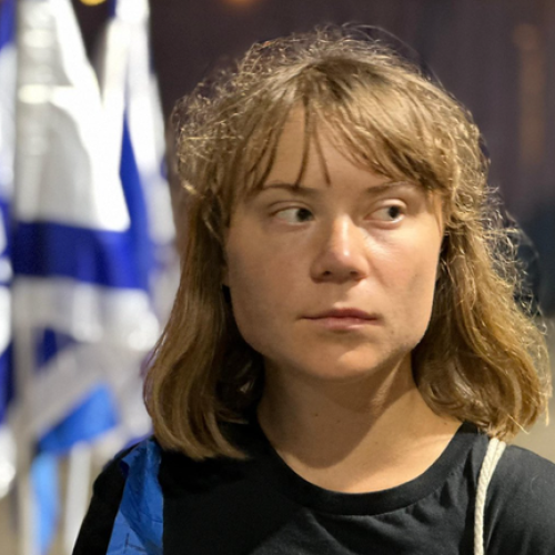 Στην ίδια πτήση από το Ισραήλ με τους 27 Έλληνες η Γκρέτα Τούνμπεργκ