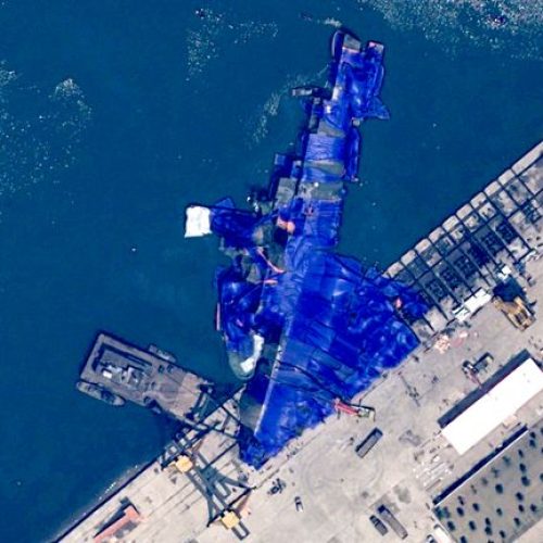 Η Βόρεια Κορέα λέει ότι το ημί-βυθισμένο αντιτορπιλικό επισκευάζεται