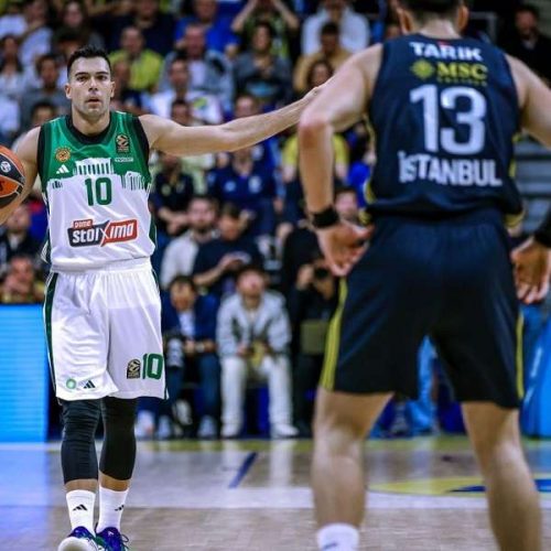 Σλούκας: «Πρέπει να κατακτήσουμε το πρωτάθλημα»