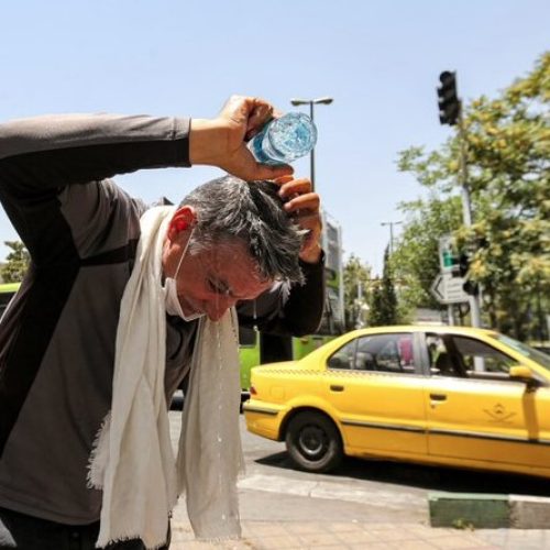 Ιράν: Καύσωνας με 53°C – Διακοπές σε νερό και ρεύμα, κλείνουν δημόσιες υπηρεσίες