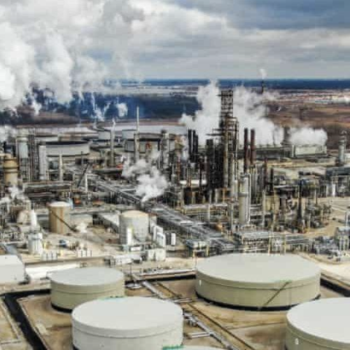 Ο IEA απελευθερώνει 400 εκατ. βαρέλια πετρελαίου για να σταθεροποιήσει τις αγορές