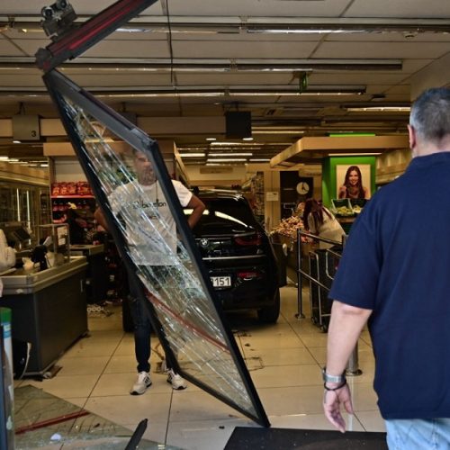 Πώς «προκλήθηκε» το πρωτοφανές τροχαίο στη Νίκαια