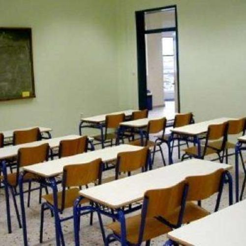 Πότε επιστρέφουν οι μαθητές στα θρανία και ποιες αργίες ακολουθούν