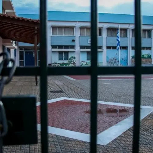 Τραγωδία στη Χαλκίδα: 35χρονος βρέθηκε νεκρός σε ΙΧ έξω από σχολείο