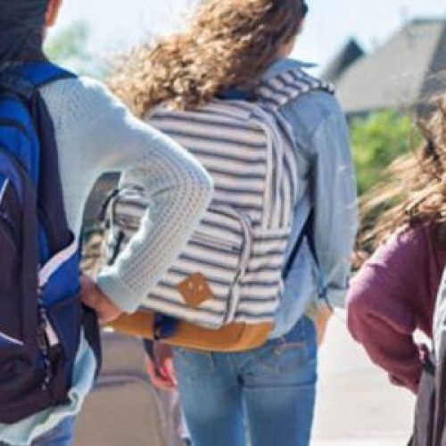 Έρχονται αυστηρότερες ρυθμίσεις στις σχολικές εκδρομές – Τι θα ισχύει για «παραβατικούς» μαθητές