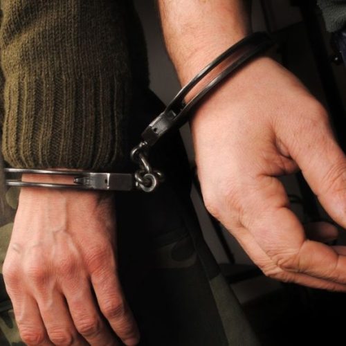 Συνελήφθησαν 2 αλλοδαποί διωκόμενοι με διεθνές ένταλμα σύλληψης για «ξέπλυμα χρήματος» και διαφθορά