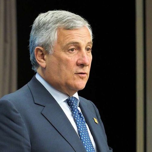 Αντόνιο Ταγιάνι: Δεν θεωρώ χρήσιμο να αποσταλούν ευρωπαϊκές ή ΝΑΤΟϊκές δυνάμεις στην Ουκρανία