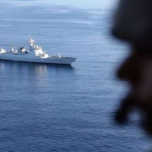 Η Κίνα «καταγγέλλει» το πέρασμα πολεμικών πλοίων της Αυστραλίας και του Καναδά από το στενό της Ταϊβάν