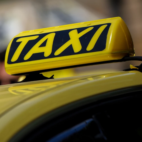 Χανιά: Οδηγός ταξί έπεσε θύμα επίθεσης από πελάτη – Την έδεσε και την εγκατέλειψε!
