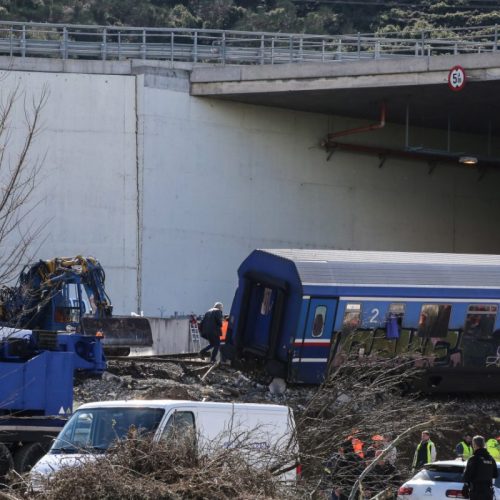 Τέμπη: Δύο χρόνια μετά… ξαναμετράνε τα συντρίμμια και μαζεύουν καταθέσεις