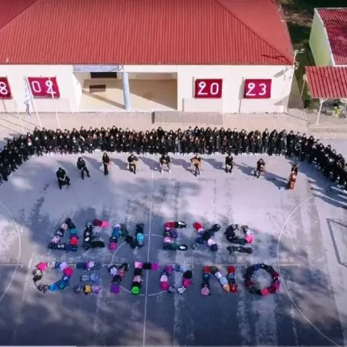 «Έρχομαι δεν θα αργήσω»: To τραγούδι μαθητών του Μουσικού Σχολείου Κατερίνης για τα θύματα των Τεμπών
