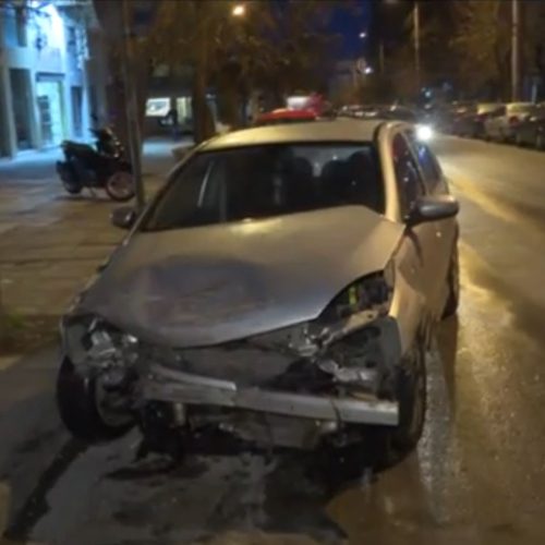 Σοβαρό τροχαίο στη Θεσσαλονίκη: 24χρονη υπό την επήρεια αλκοόλ προσέκρουσε σε 15 ΙΧ – Σοβαρές ζημιές