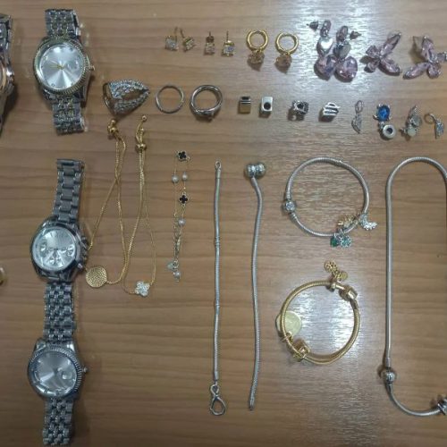 Συνελήφθησαν δύο αλλοδαπές για τηλεφωνικές απάτες – «Αρπαζαν» χρήματα και τιμαλφή