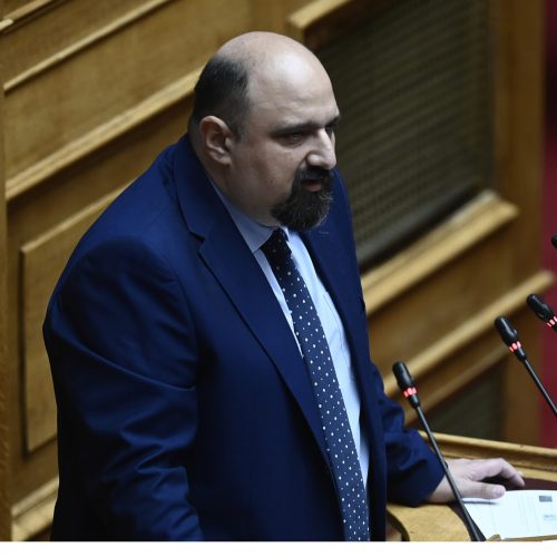 Ραγδαίες εξελίξεις στη Βουλή: Ξεκινά η διαδικασία για το Ειδικό Δικαστήριο