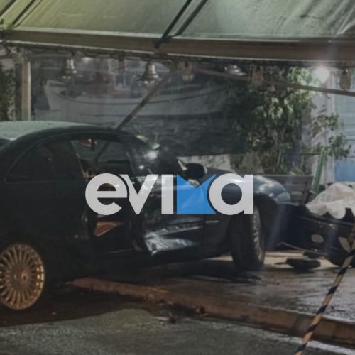 ΣΟΚ! Αυτοκίνητο καρφώθηκε σε κατάστημα (εικόνες&βίντεο)