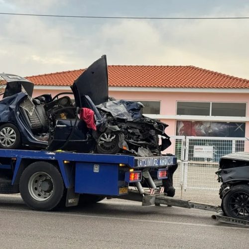 Τροχαίο στις Αφίδνες: Τρεις οι νεκροί σε σφοδρή σύγκρουση – «Αμορφη» μάζα το ένα ΙΧ