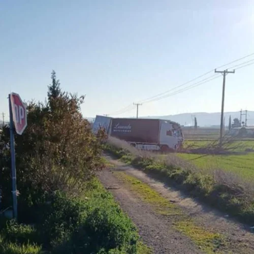 Θανατηφόρο τροχαίο στην παράκαμψη των μπλόκων της Λιβαδειάς: Αυτοκίνητο συγκρούστηκε με φορτηγό, νεκρός 41χρονος