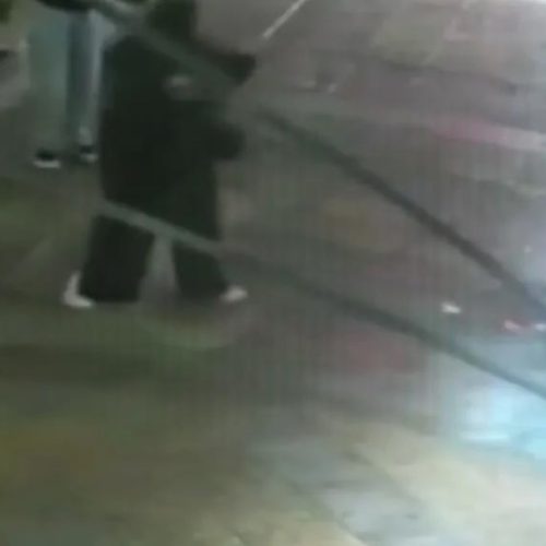 Αιματηρή Συμπλοκή στην Αγία Βαρβάρα: Δύο 19χρονες στο Νοσοκομείο μετά από Άγριο Καυγά