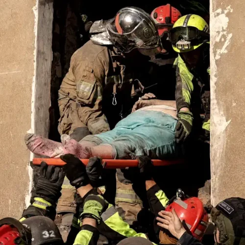 Χάρκοβο: Νεκρός και εννέα τραυματίες από ρωσικό αεροπορικό πλήγμα σε κατοικημένη περιοχή