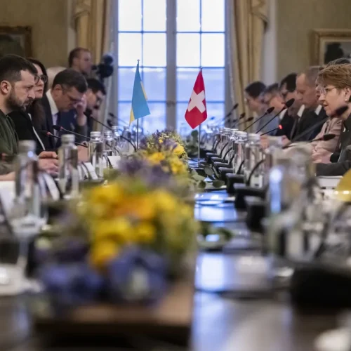 Στη Γενεύη ανοίγει ο γύρος διαπραγματεύσεων για το σχέδιο Τραμπ – Αντιδράσεις για τους όρους από Ζελένσκι!