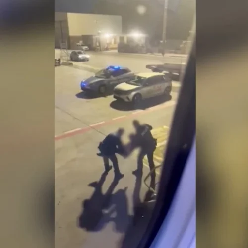 Αναγκαστική προσγείωση λόγω καυγά σε πτήση της Ryanair για Κέρκυρα (βίντεο)