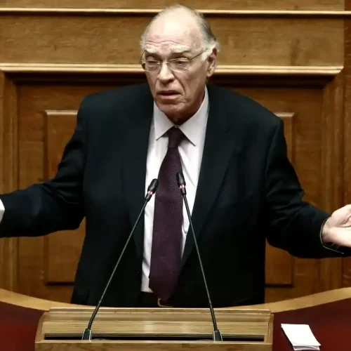 Πέθανε ο Βασίλης Λεβέντης σε ηλικία 75 ετών