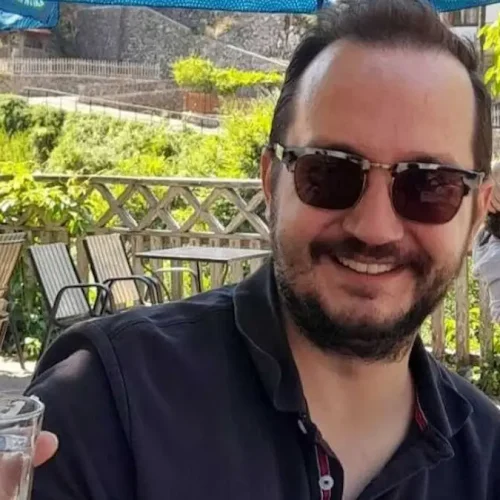 ΕΛ.ΑΣ. και το θρίλερ του Βασίλη Καλογήρου: Γιατί αποκλείστηκε το σενάριο της αυτοκτονίας