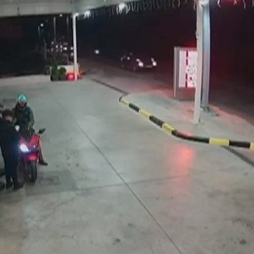 (ΒΙΝΤΕΟ) Χαϊδάρι: Οδηγός ανεφοδιάστηκε με καύσιμα αξίας 50 ευρώ και έφυγε χωρίς να πληρώσει