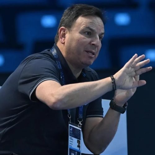 Πόλο: Γιατί η Εθνική Ελλάδας θα «αγωνιστεί» στον μικρό τελικό του Ευρωπαϊκού Πρωταθλήματος χωρίς τον Θοδωρή Βλάχο στον πάγκο