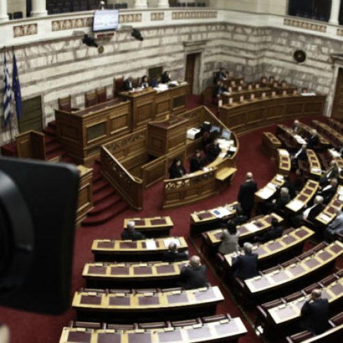 Παρέλαση εκατομμυρίων… «Έσχες δίχως πόθεν»