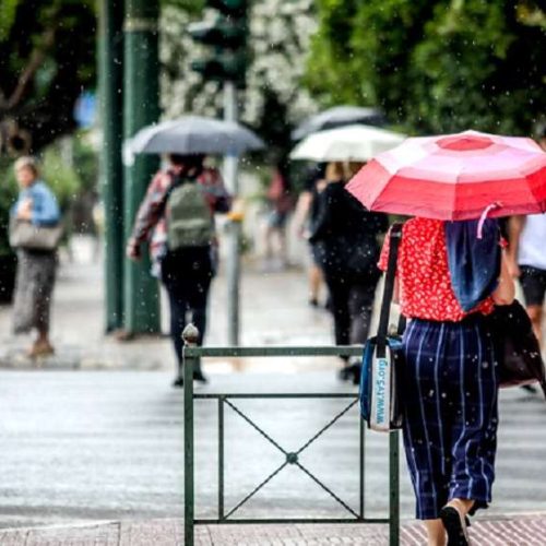 Καιρός – Τί ώρα προβλέπονται «βροχές» σήμερα στην Αττική