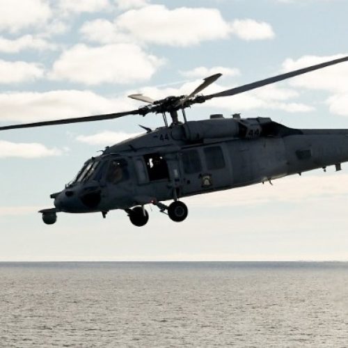 Αμερικανικό στρατιωτικό ελικόπτερο κατέπεσε στην Αραβική Θάλασσα