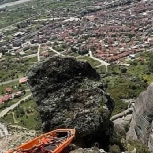 ΣΟΚ ΣΤΑ ΜΕΤΕΩΡΑ: Το βίντεο που κατέγραψε τη μοιραία πτώση της 66χρονης – Πώς χάθηκε στον γκρεμό;