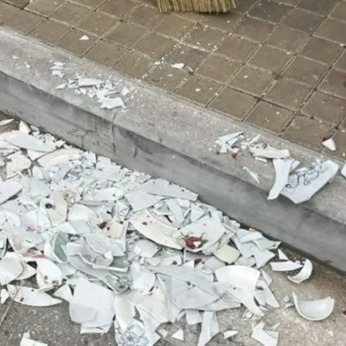 ΠΑΤΡΑ: Έσπασαν τα πάντα στην Πρώτη Ανάσταση! Πιάτα, κροτίδες και «χαμός» στους δρόμους (ΒΙΝΤΕΟ)