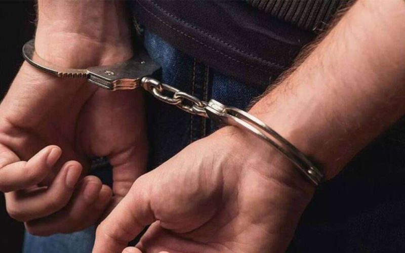 Άγιος Δημήτριος: Σύλληψη δύο ατόμων που έκλεβαν καπάκια ρολογιών ύδρευσης