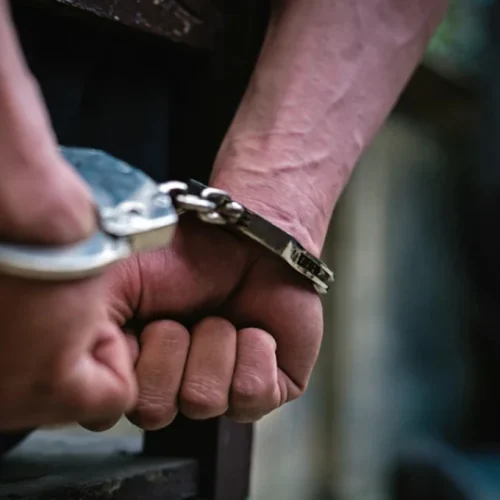 Απάτη στη Ναύπακτο: 64χρονη Συνελήφθη για 60 Περιστατικά