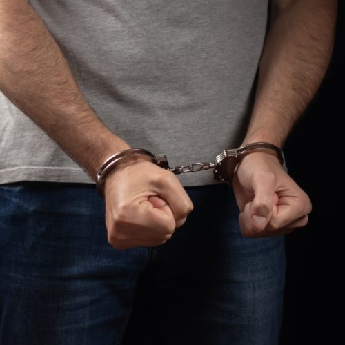 «Συνελήφθη» 30χρονος στην Πάτρα με χιλιάδες κροτίδες και πυροτεχνήματα