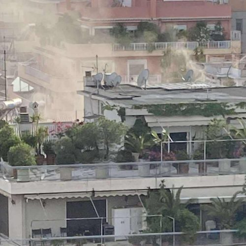«ΦΩΤΙΑ» σε διαμέρισμα – «Επιχείρηση» της Πυροσβεστικής