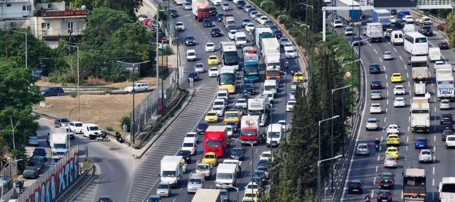 Κυκλοφοριακό στην Αθήνα: Ο Κηφισός προειδοποιεί για το μέλλον της πόλης – Πρόταση για 3.000 λεωφορεία και «πράσινο» Δακτύλιο