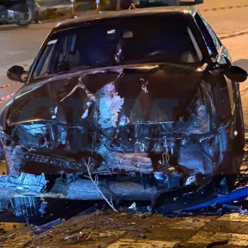 Σοκαριστικό τροχαίο στη Θεσσαλονίκη: Έχασε τον έλεγχο, «σκαρφάλωσε» σε πεζοδρόμιο και σκότωσε 25χρονο