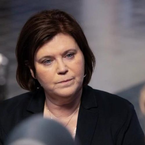 Ισλανδία: Παραιτήθηκε η Υπουργός Παιδείας – Aποκαλύφθηκε πως είχε κάνει παιδί με 15χρονο