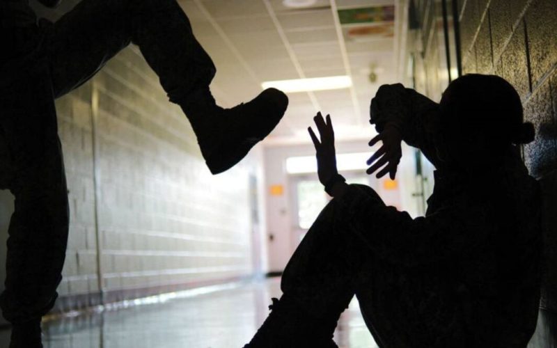 Τρίκαλα: Άγριος ξυλοδαρμός 16χρονου – Σοβαρός τραυματισμός και καταγγελία για bullying