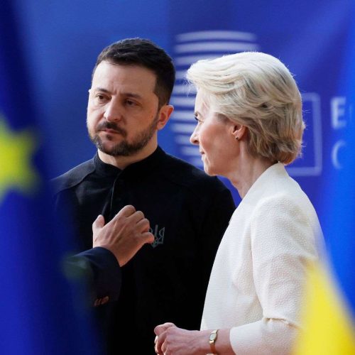Φον ντερ Λάιεν: «Καμία αλλαγή στα εδάφη της Ουκρανίας με βία»