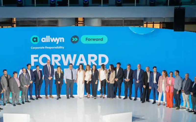 Forward από την Allwyn: Ανοιχτές οι αιτήσεις για τον νέο κύκλο – Μικρομεσαίες ελληνικές επιχειρήσεις καλούνται να κάνουν το επόμενο βήμα ανάπτυξης