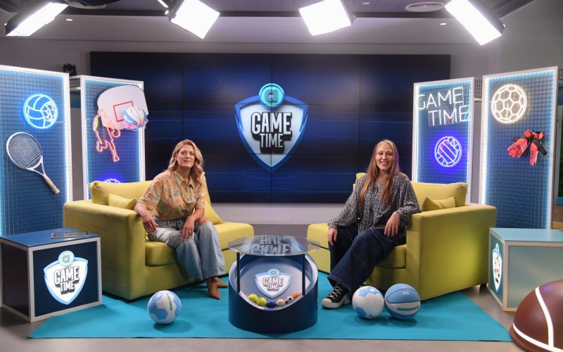 Η Πηνελόπη Αναστασοπούλου σε motorsport διάθεση στο Allwyn Game Time